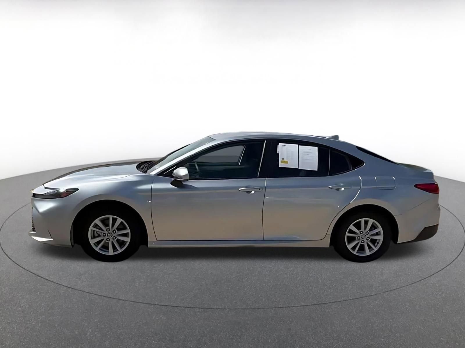 Thumbnail: 2025 Toyota Camry - 9