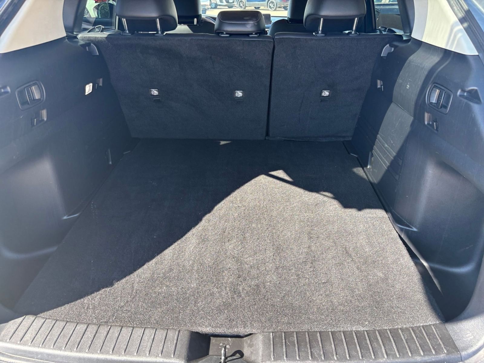 Thumbnail: 2025 Mazda CX-50 - 30