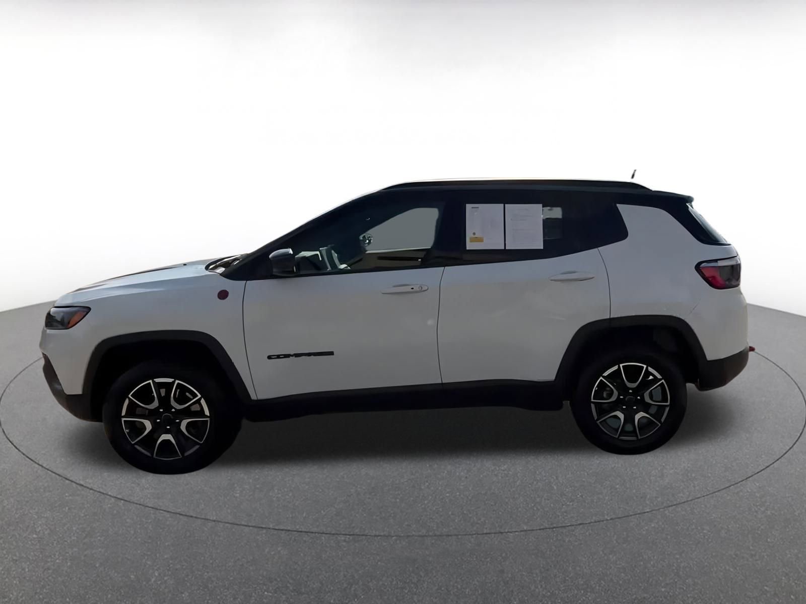 Thumbnail: 2025 Jeep Compass - 8