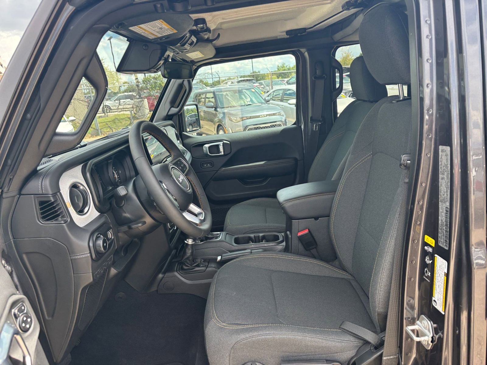 Thumbnail: 2025 Jeep Wrangler - 25