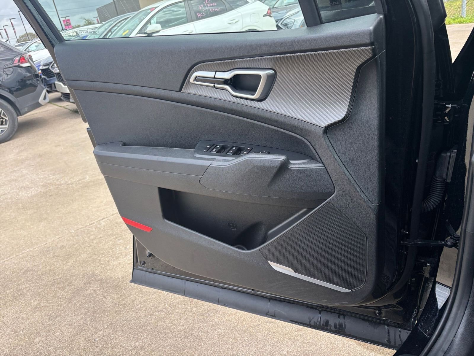 Thumbnail: 2025 Kia Sportage - 18