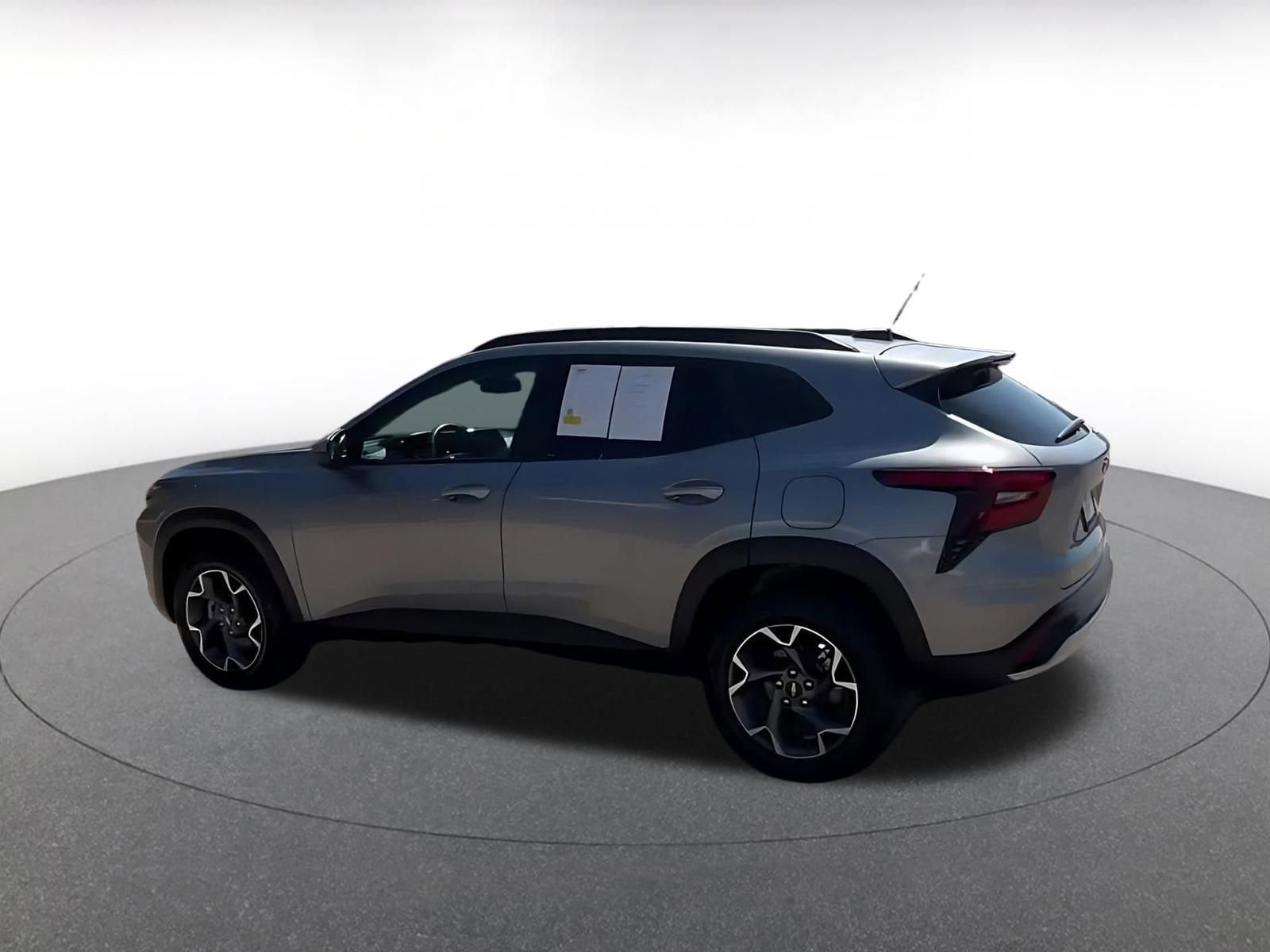 Thumbnail: 2025 Chevrolet Trax - 10