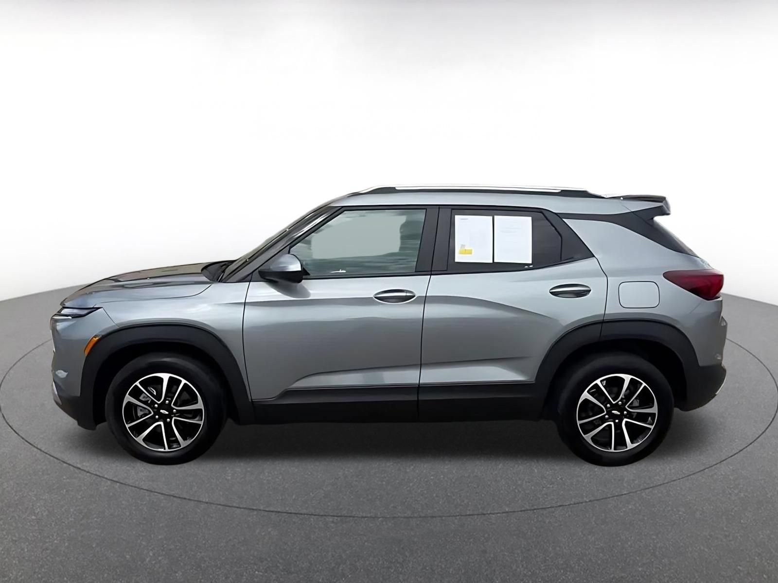 Thumbnail: 2025 Chevrolet TrailBlazer - 10