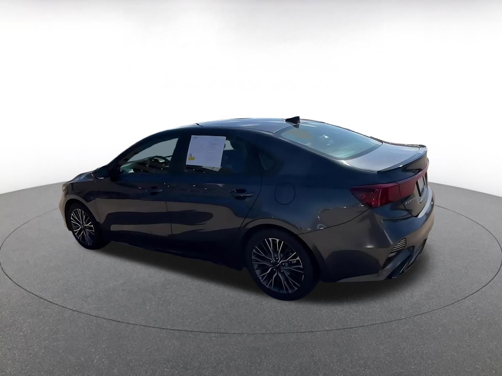 Thumbnail: 2023 Kia Forte - 10