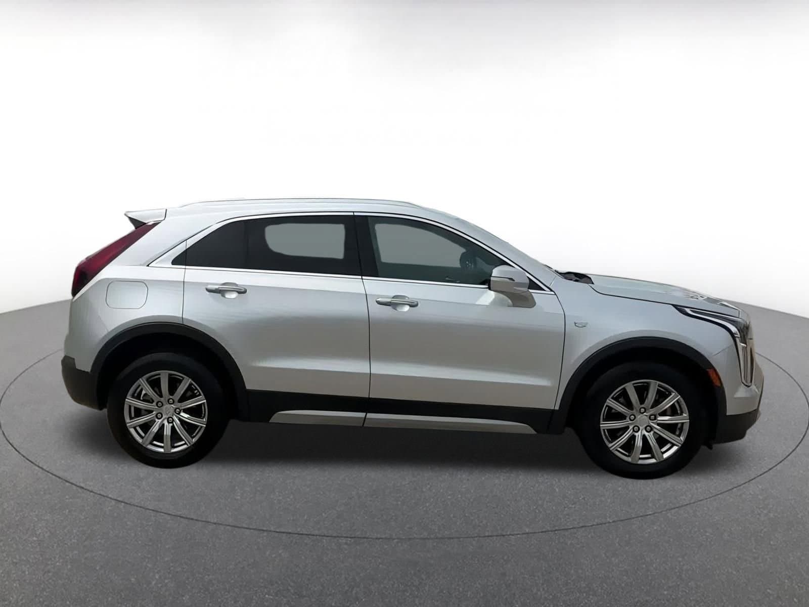 Thumbnail: 2022 Cadillac XT4 - 11