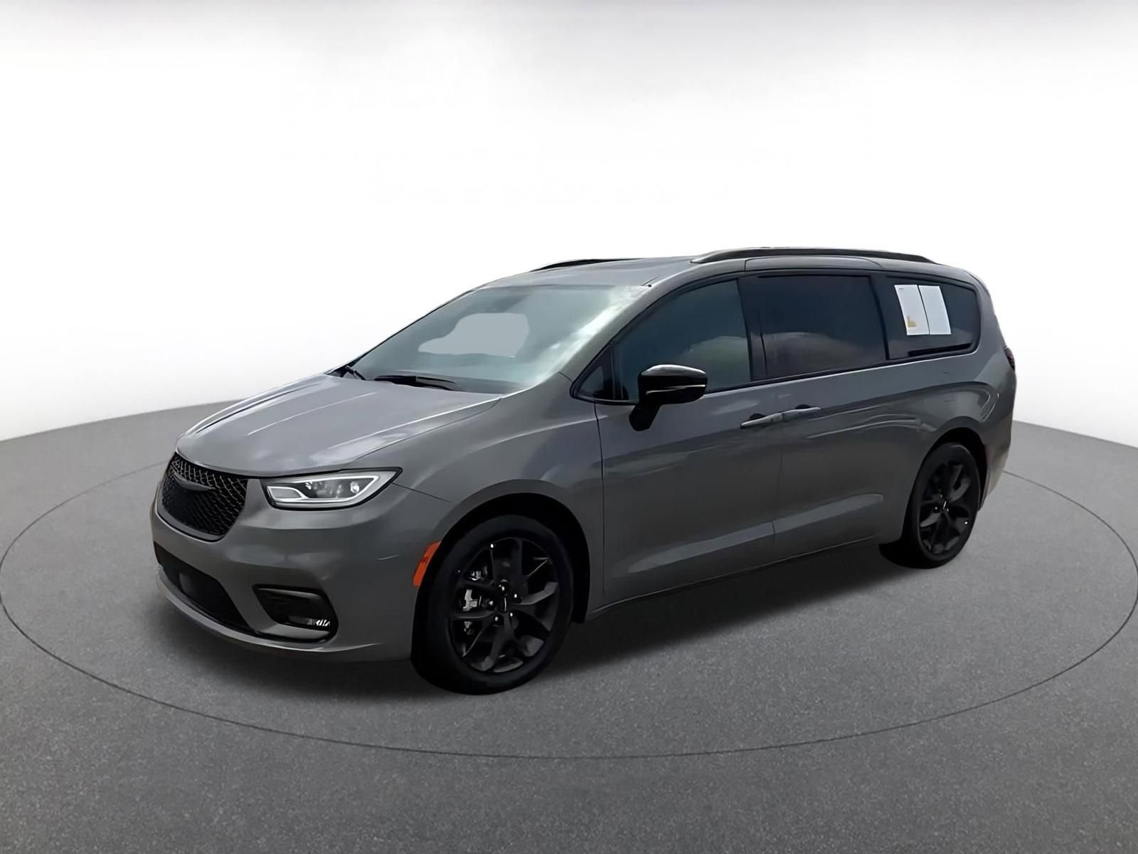 Thumbnail: 2025 Chrysler Pacifica - 8