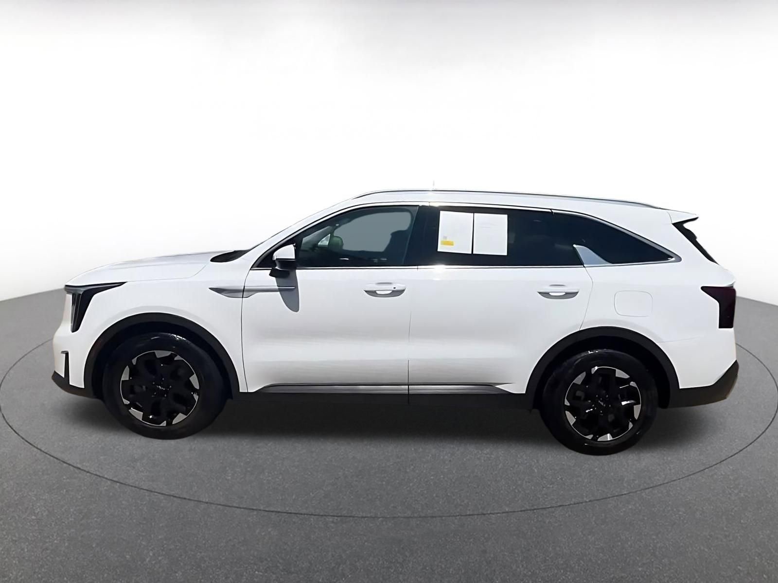Thumbnail: 2024 Kia Sorento - 9