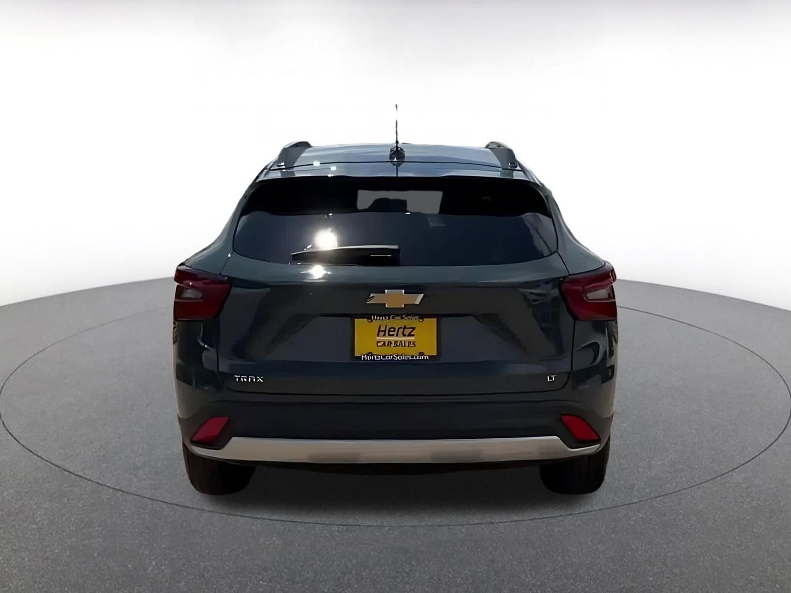 Thumbnail: 2025 Chevrolet Trax - 11