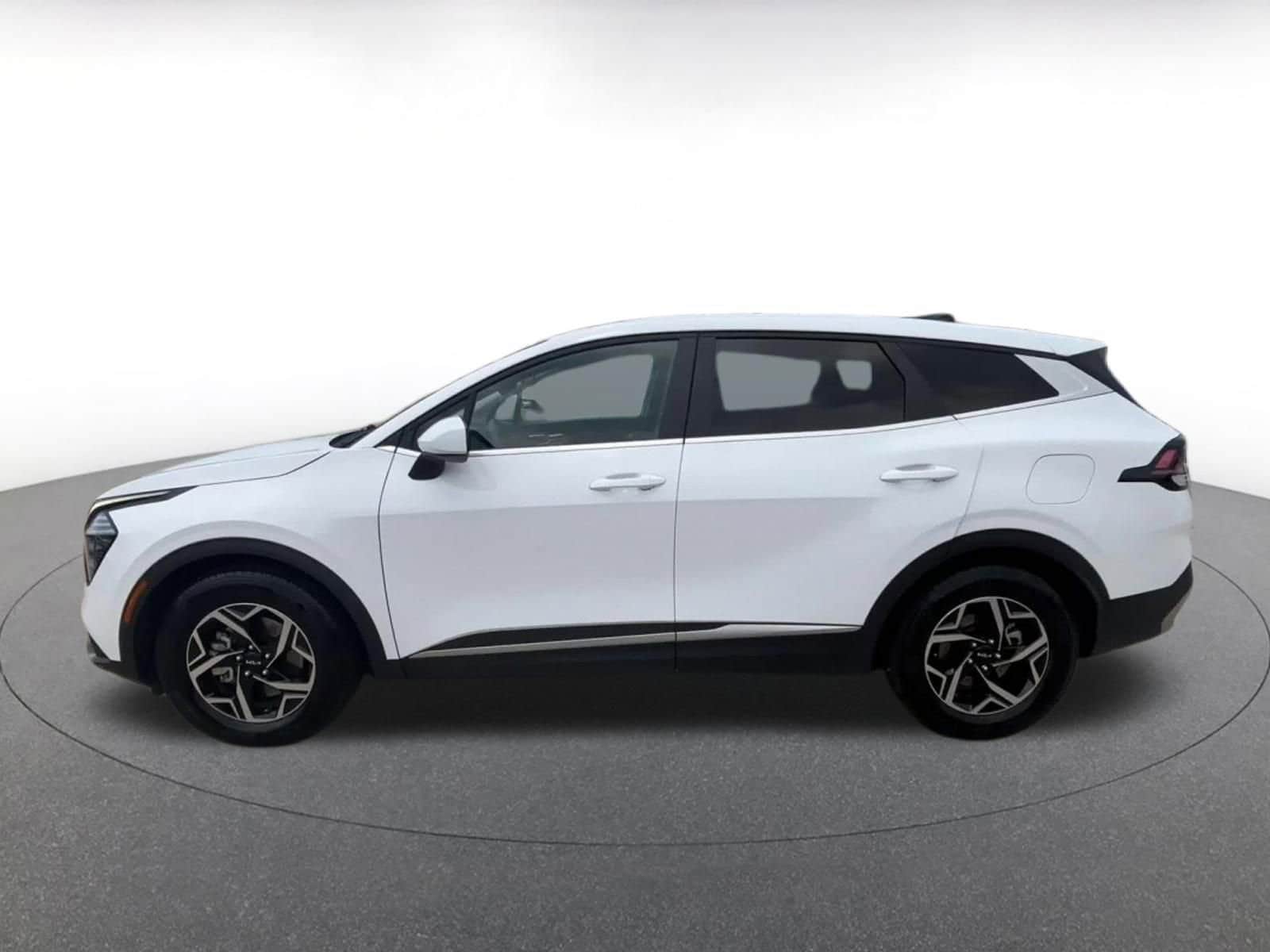 Thumbnail: 2025 Kia Sportage - 9