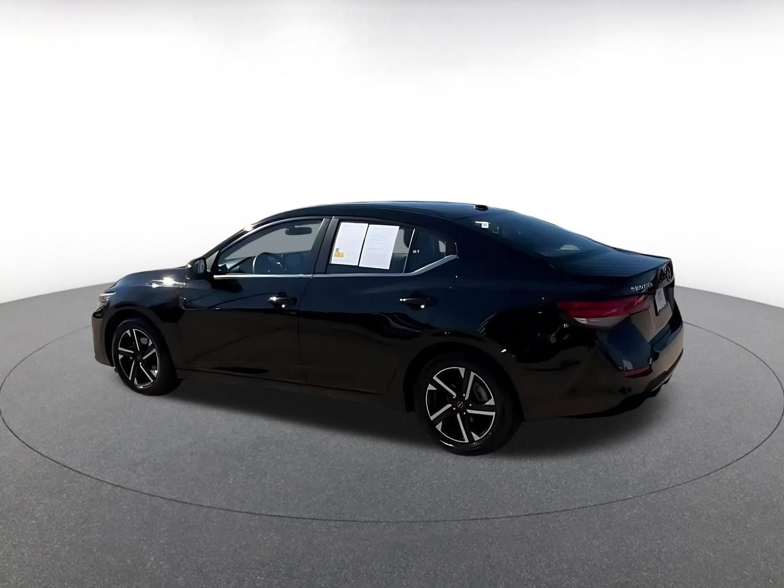 Thumbnail: 2025 Nissan Sentra - 8