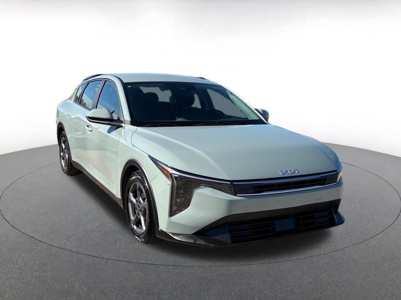 Thumbnail: 2025 Kia K4 - 1