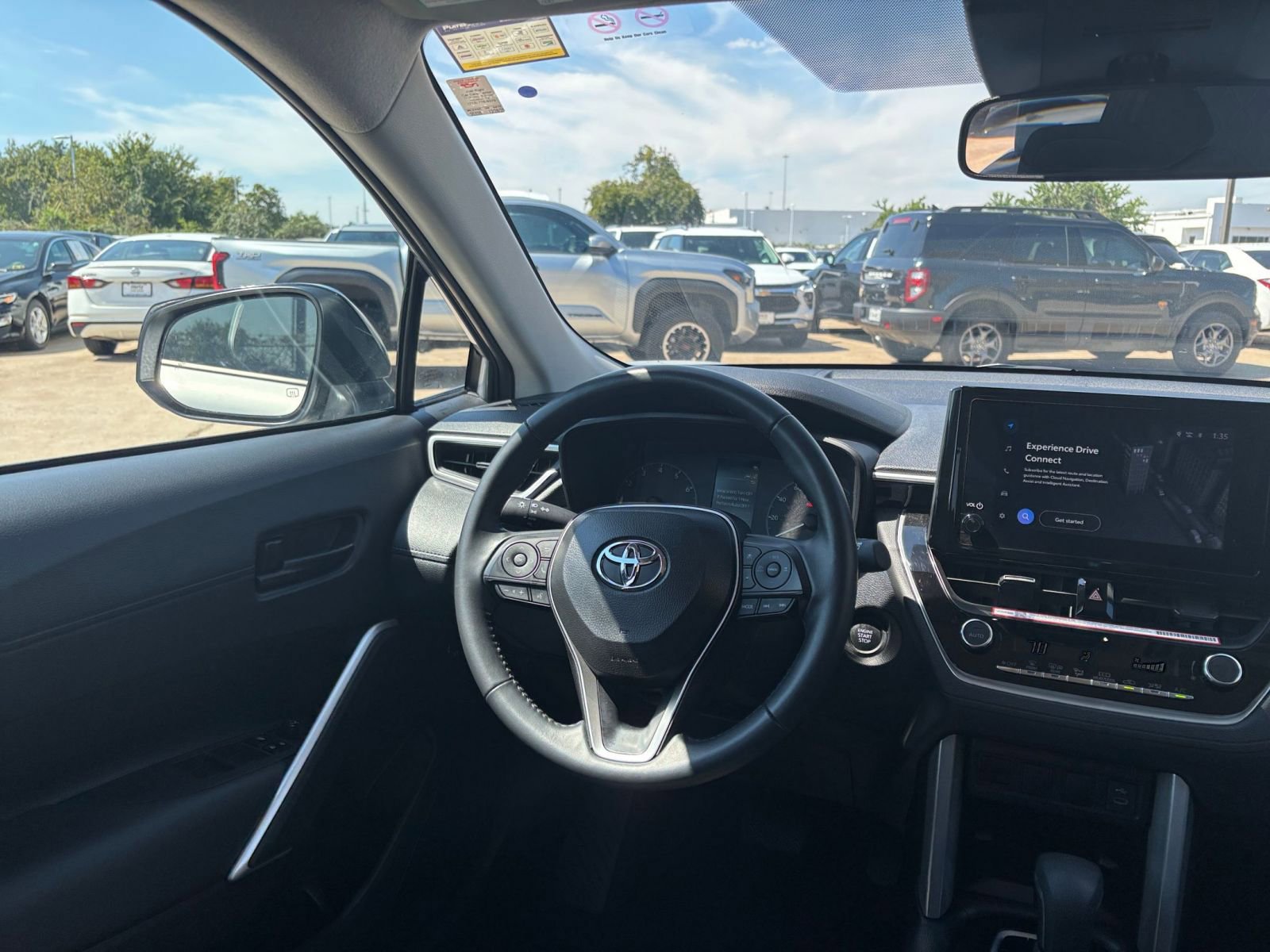 Thumbnail: 2025 Toyota Corolla Cross - 33