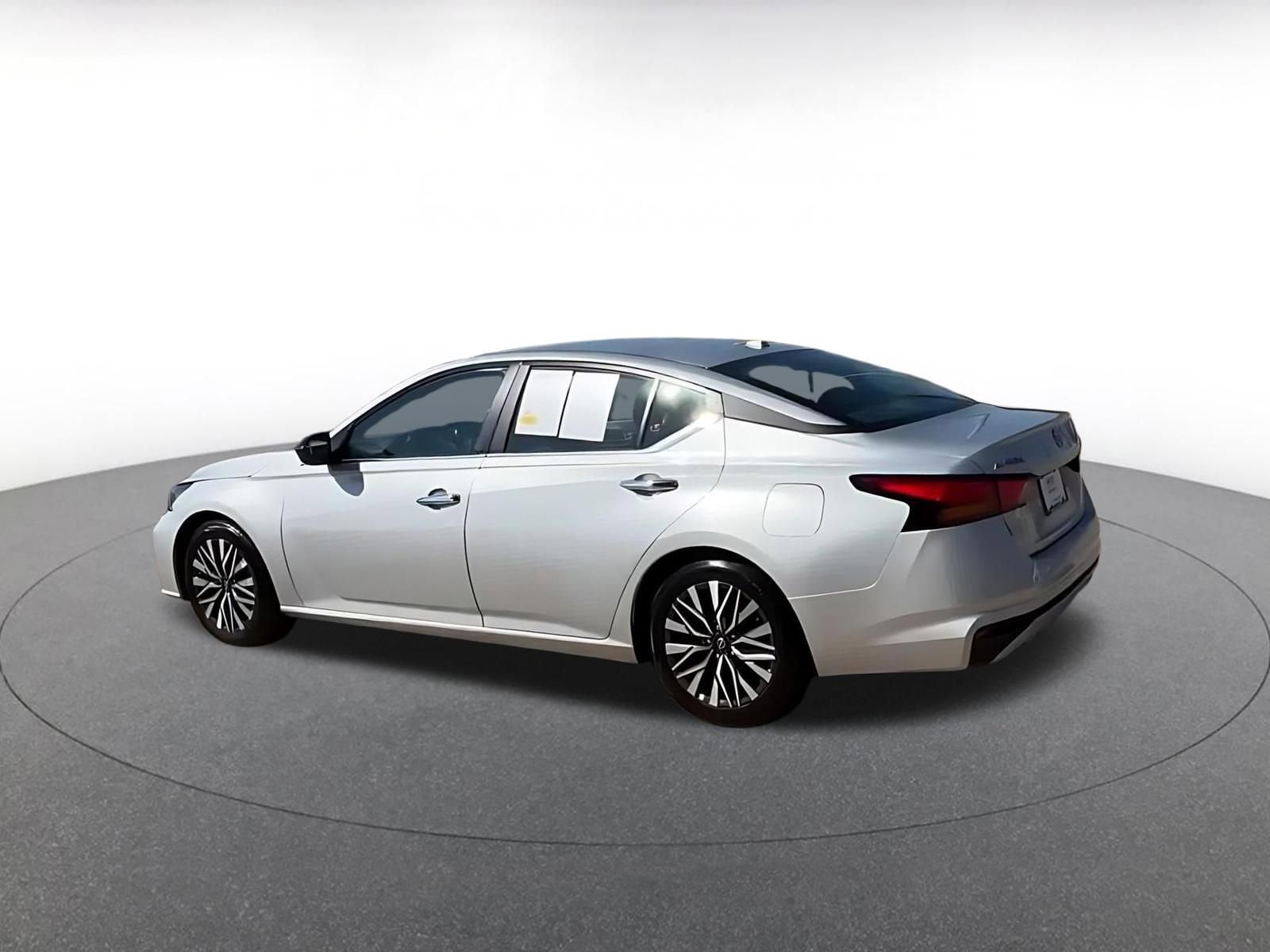 Thumbnail: 2025 Nissan Altima - 11