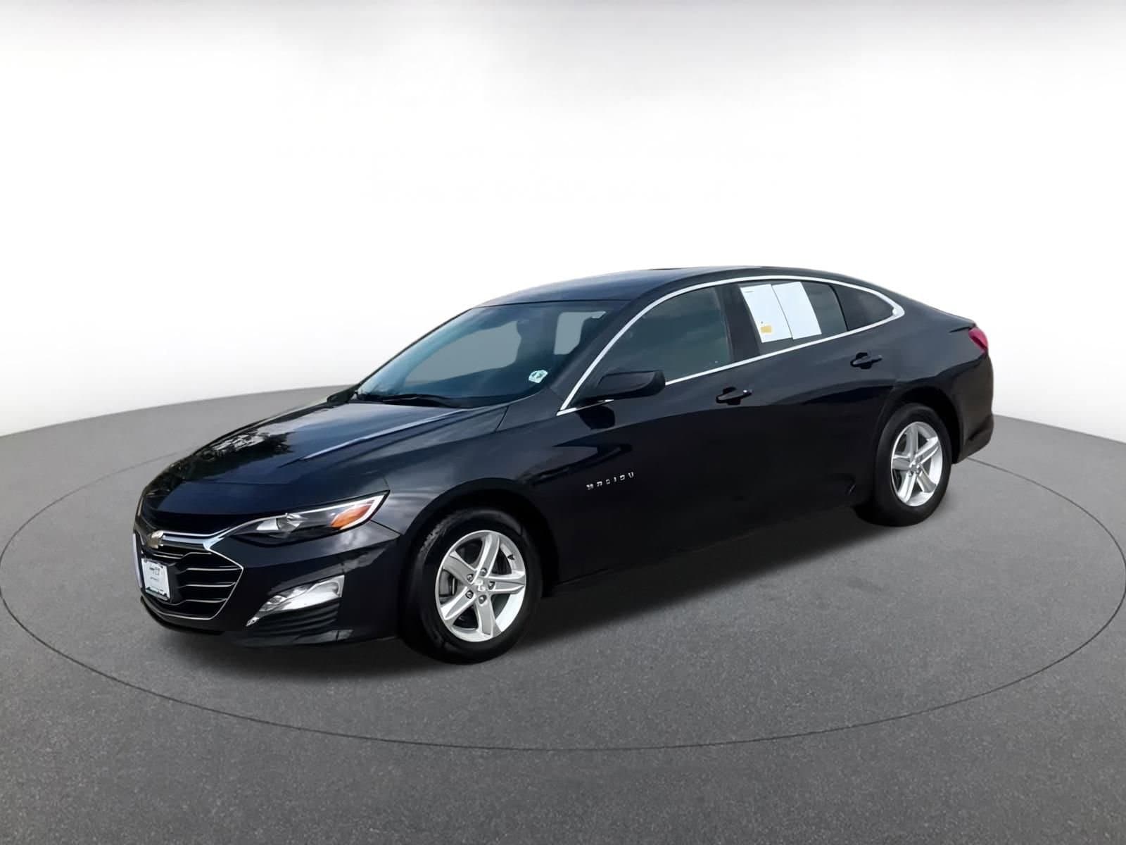 Thumbnail: 2023 Chevrolet Malibu - 8