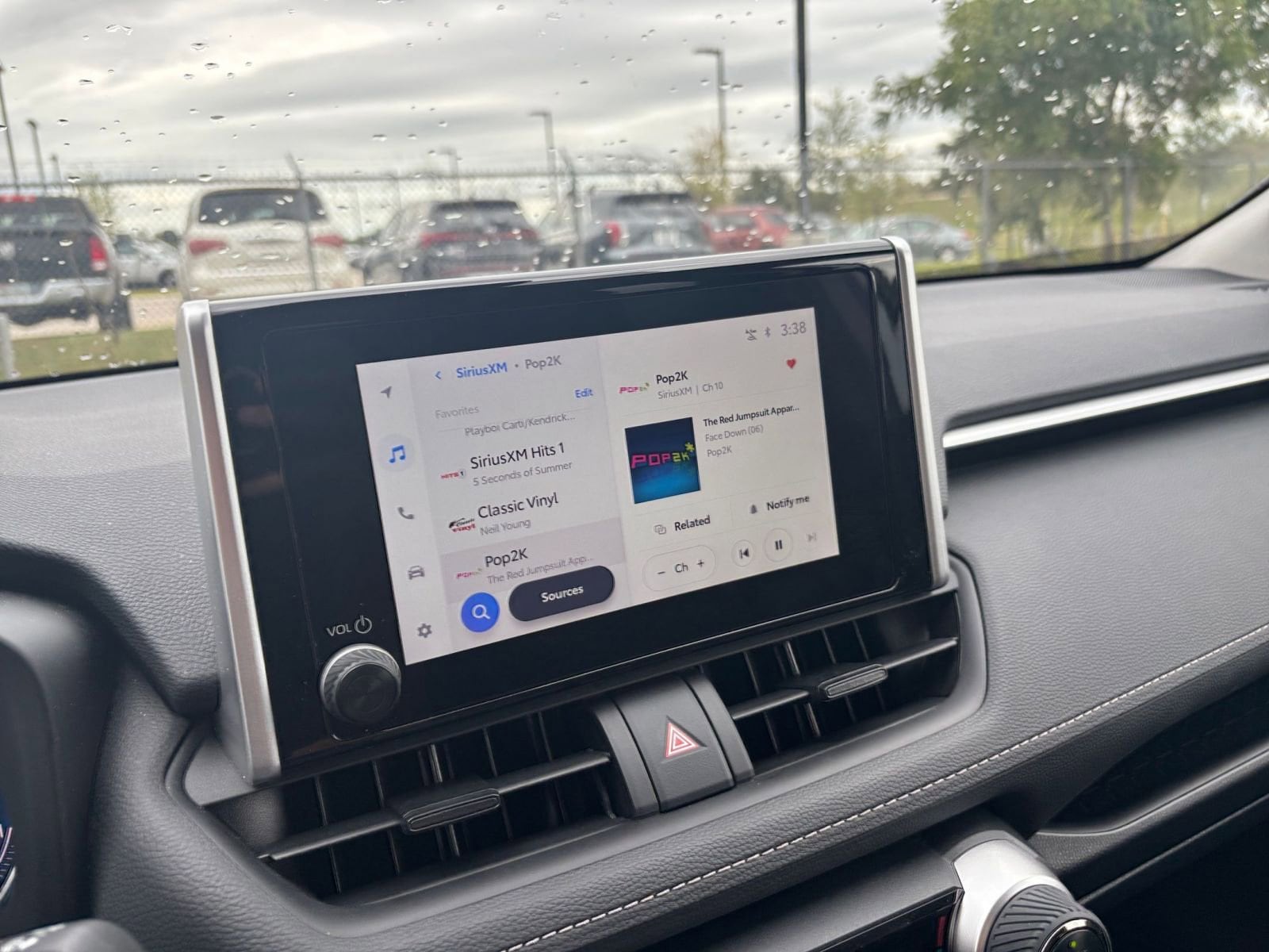 Thumbnail: 2025 Toyota RAV4 - 21