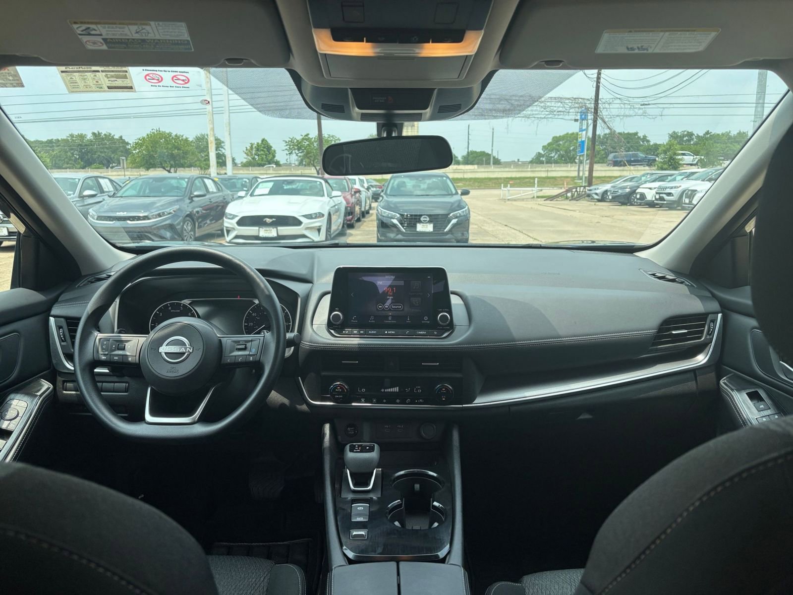 2024 Nissan Rogue SV 28