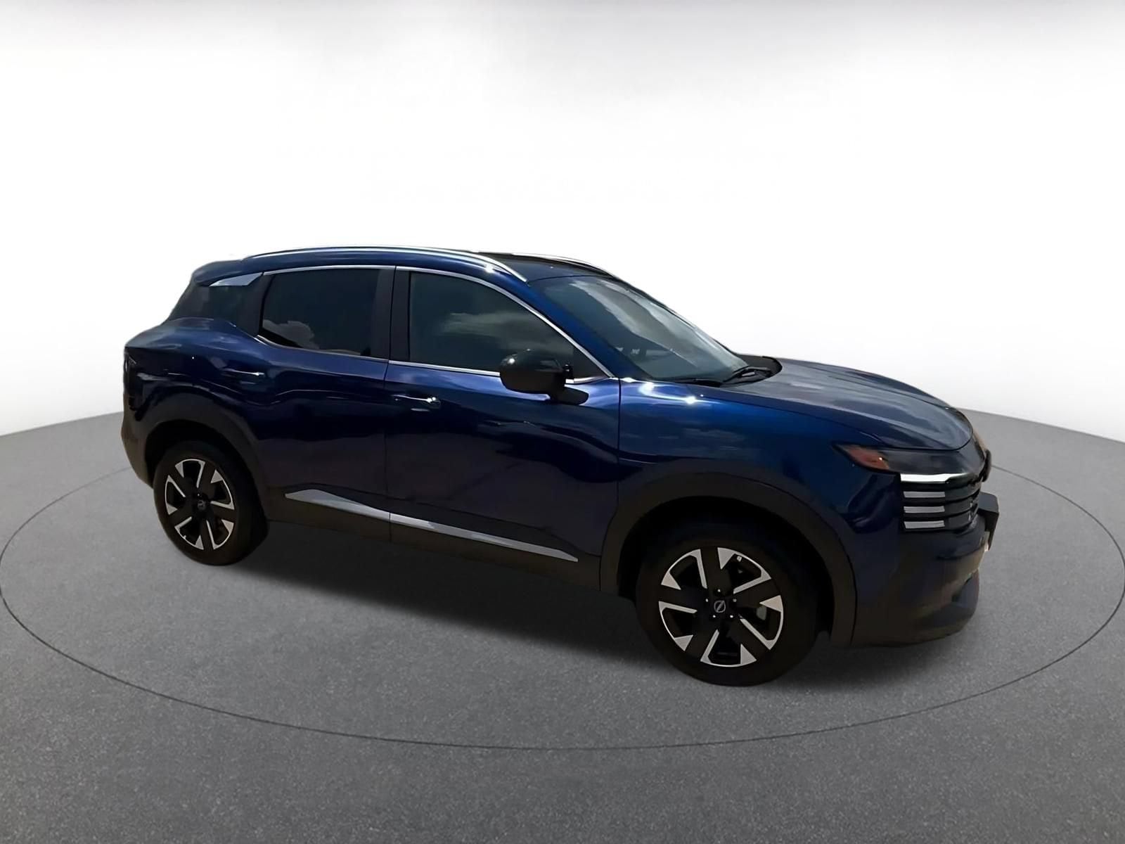 Thumbnail: 2026 Nissan Kicks - 2