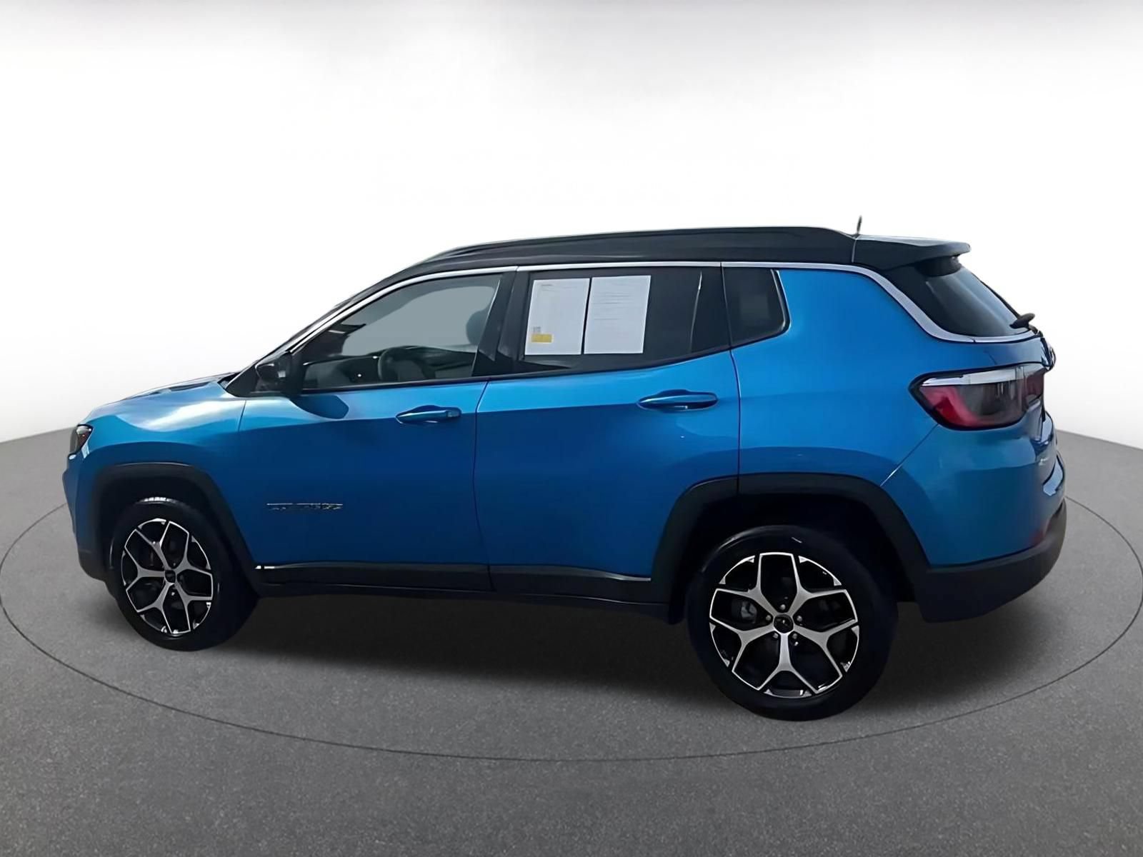 Thumbnail: 2025 Jeep Compass - 10