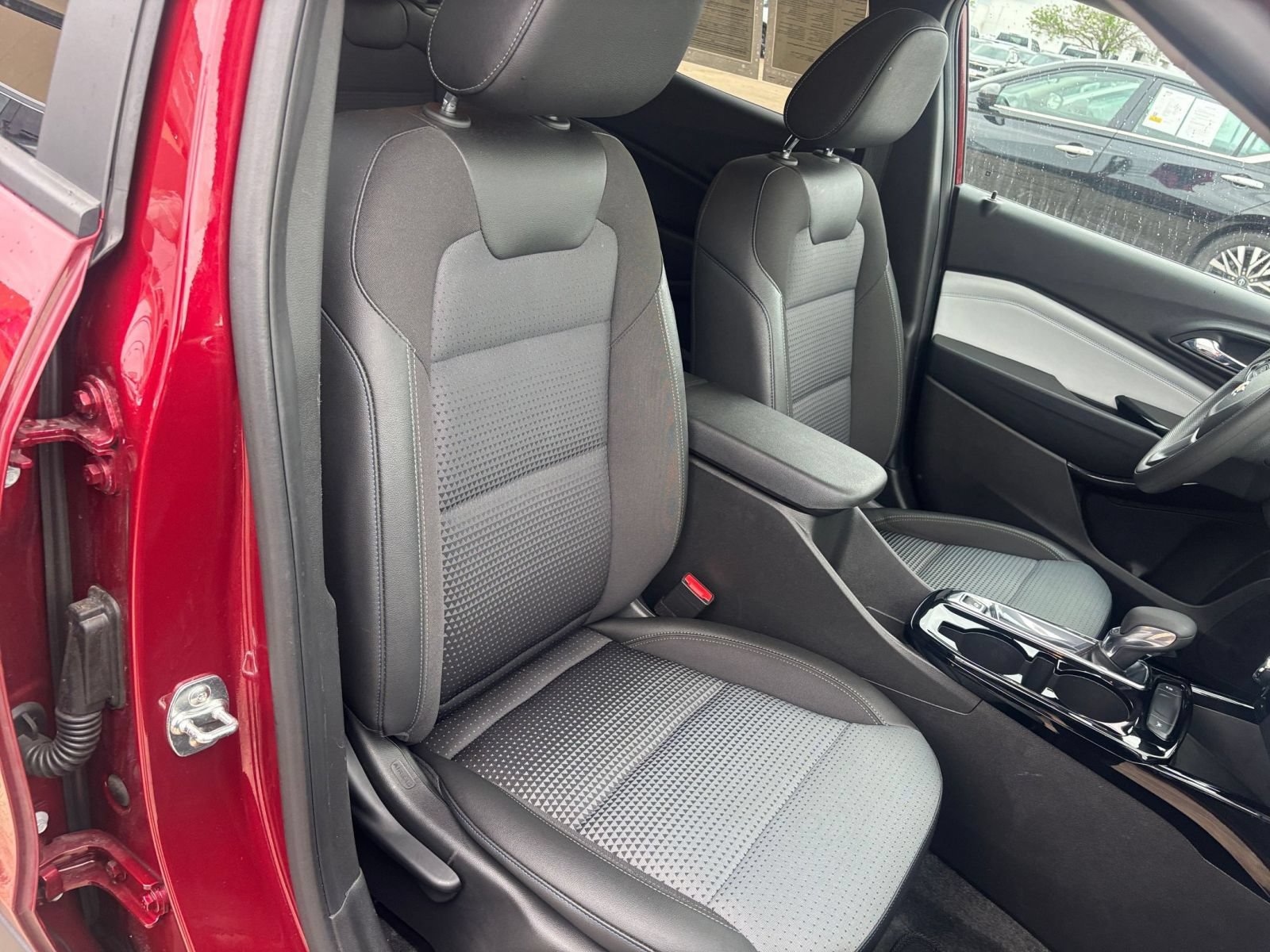 Thumbnail: 2025 Chevrolet Trax - 30