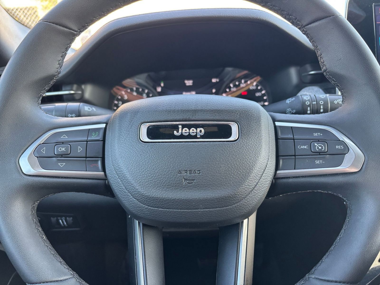 Thumbnail: 2025 Jeep Compass - 27