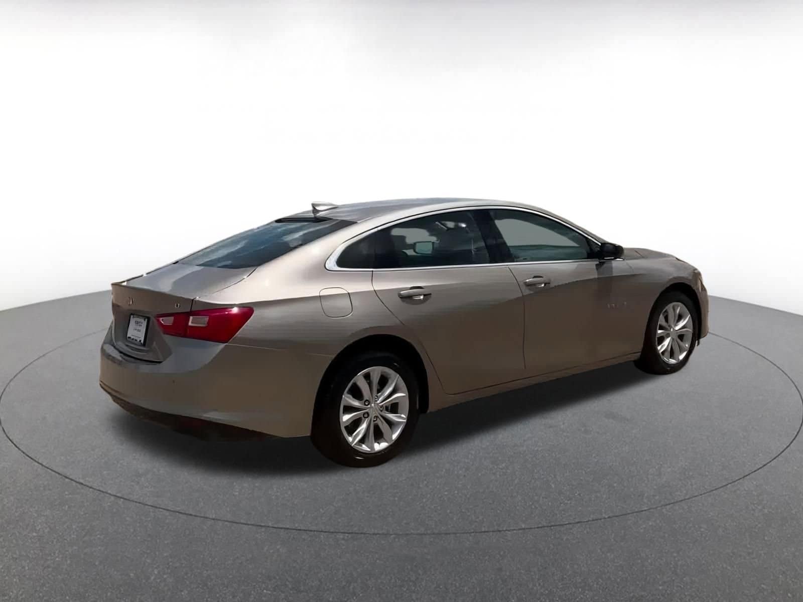 Thumbnail: 2024 Chevrolet Malibu - 11