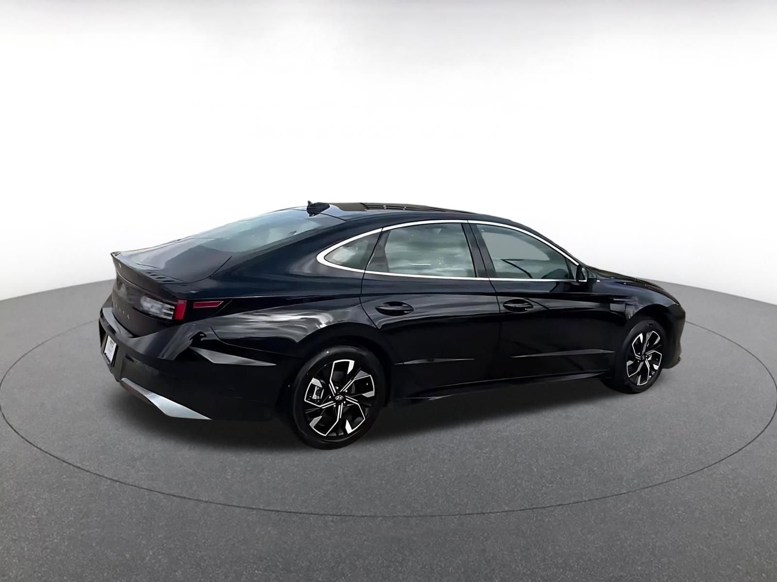 Thumbnail: 2025 Hyundai Sonata - 11