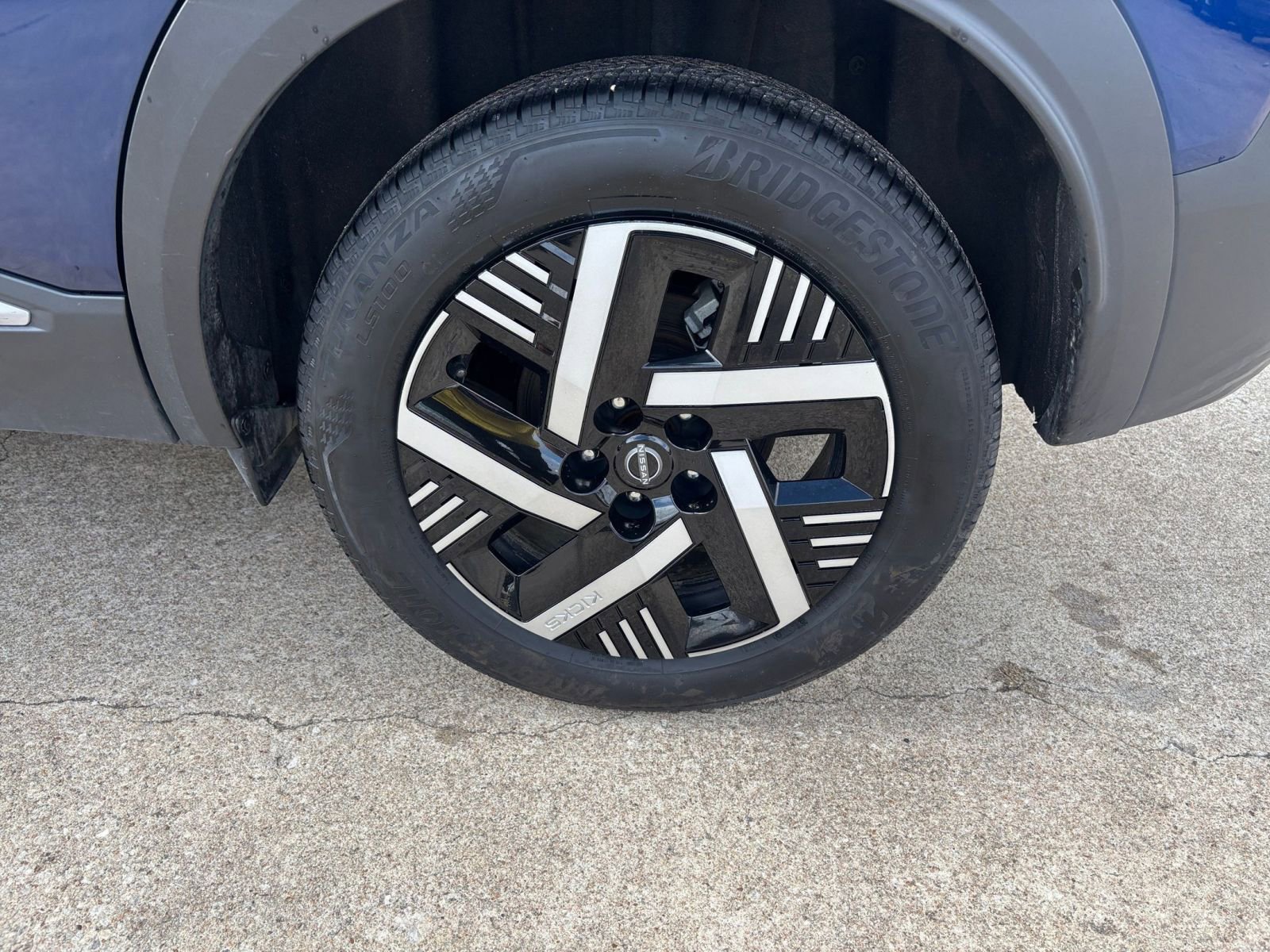 Thumbnail: 2025 Nissan Kicks - 28