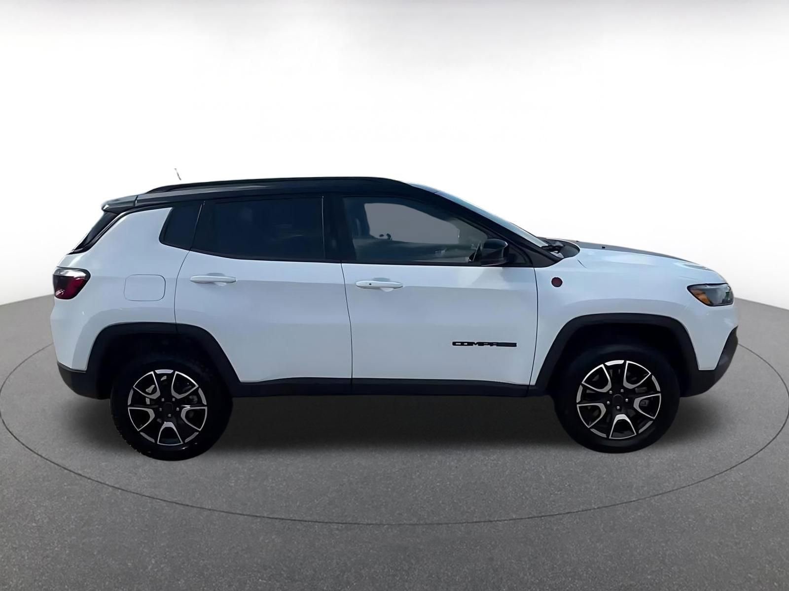 Thumbnail: 2025 Jeep Compass - 15