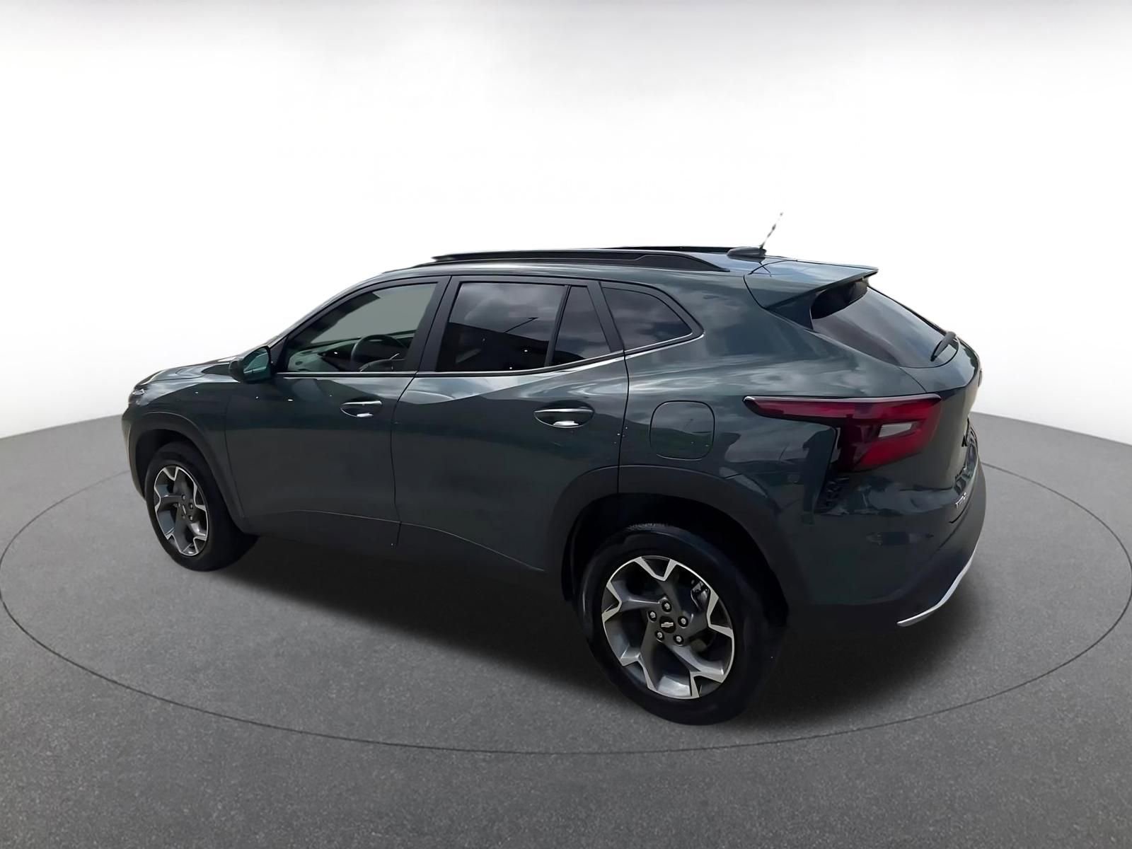 Thumbnail: 2025 Chevrolet Trax - 10