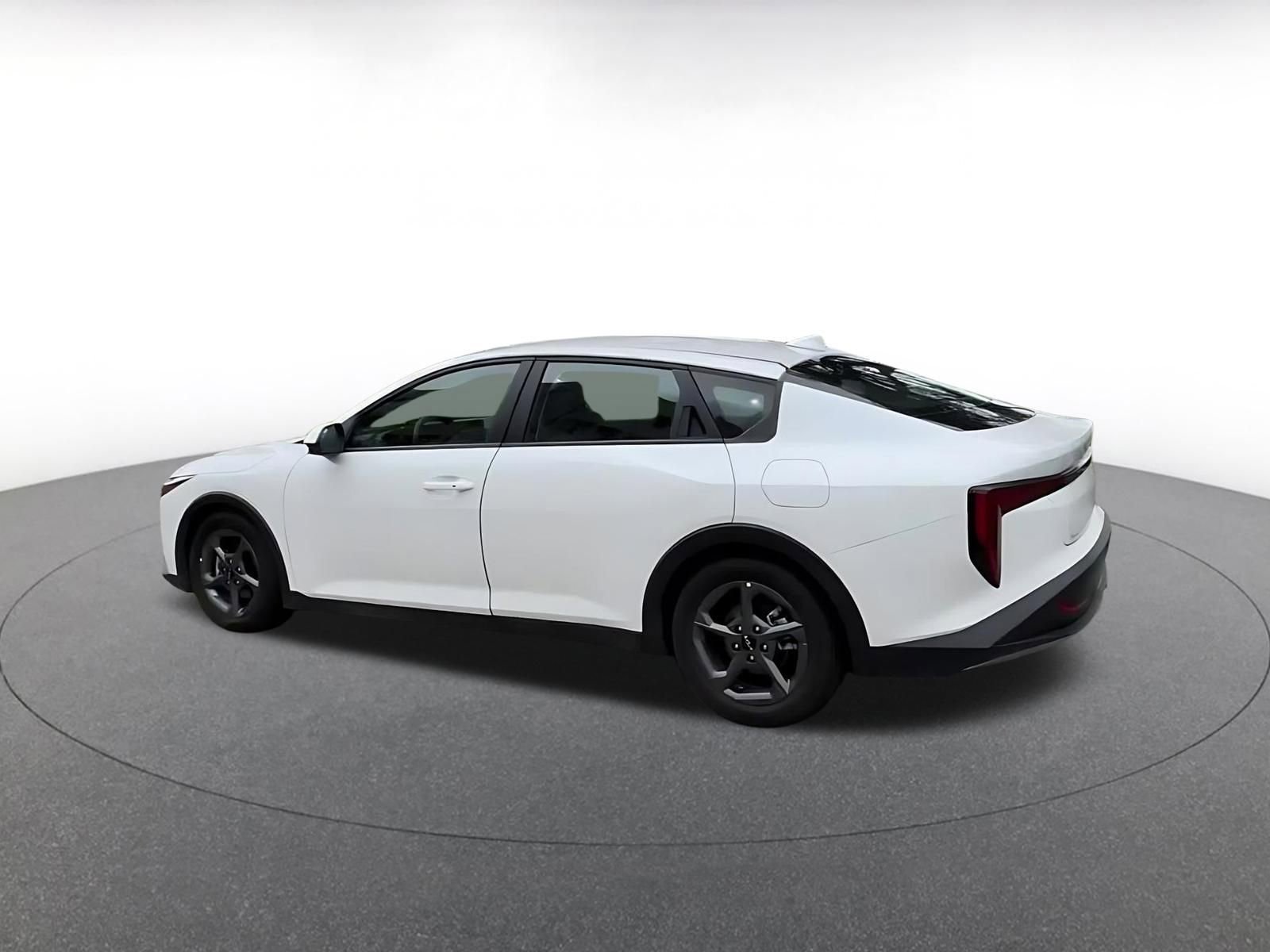 Thumbnail: 2025 Kia K4 - 10