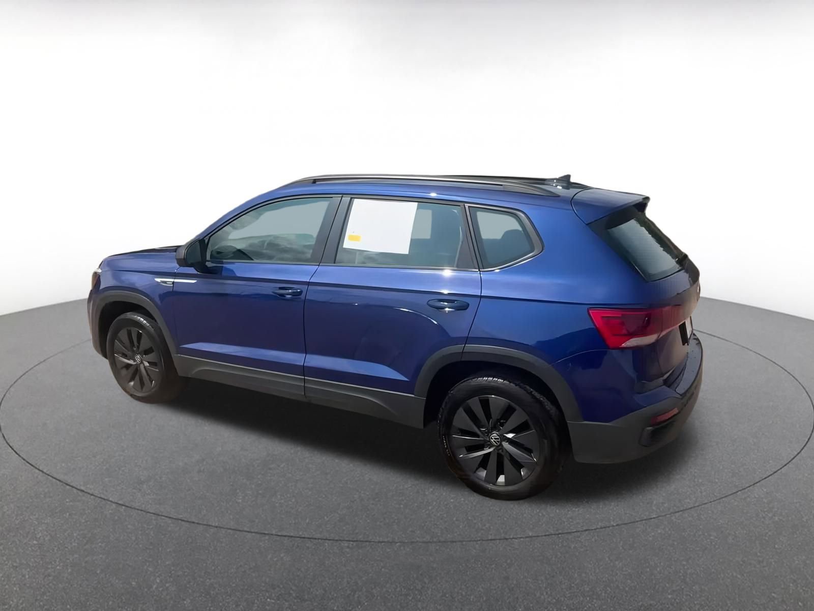 Thumbnail: 2024 Volkswagen Taos - 9