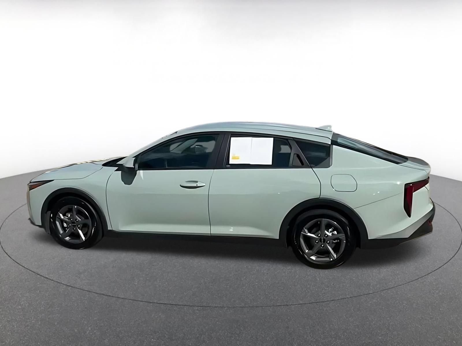 Thumbnail: 2025 Kia K4 - 8