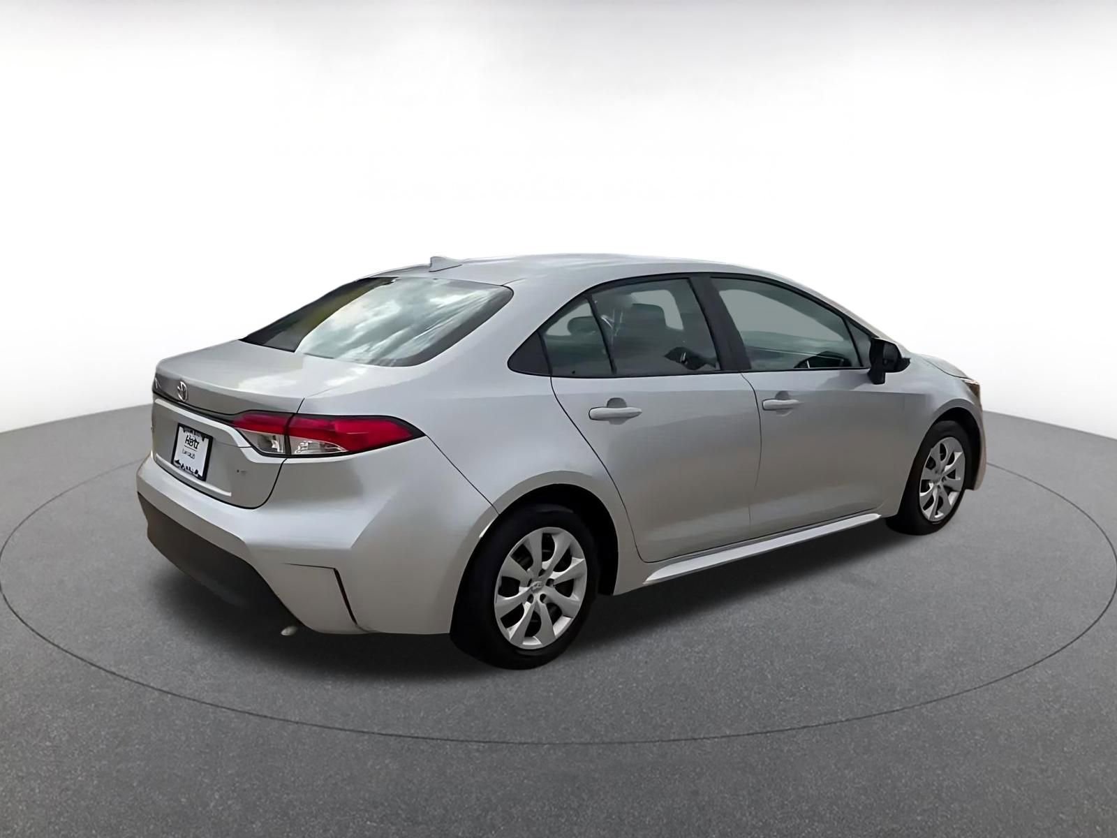 Thumbnail: 2025 Toyota Corolla - 15