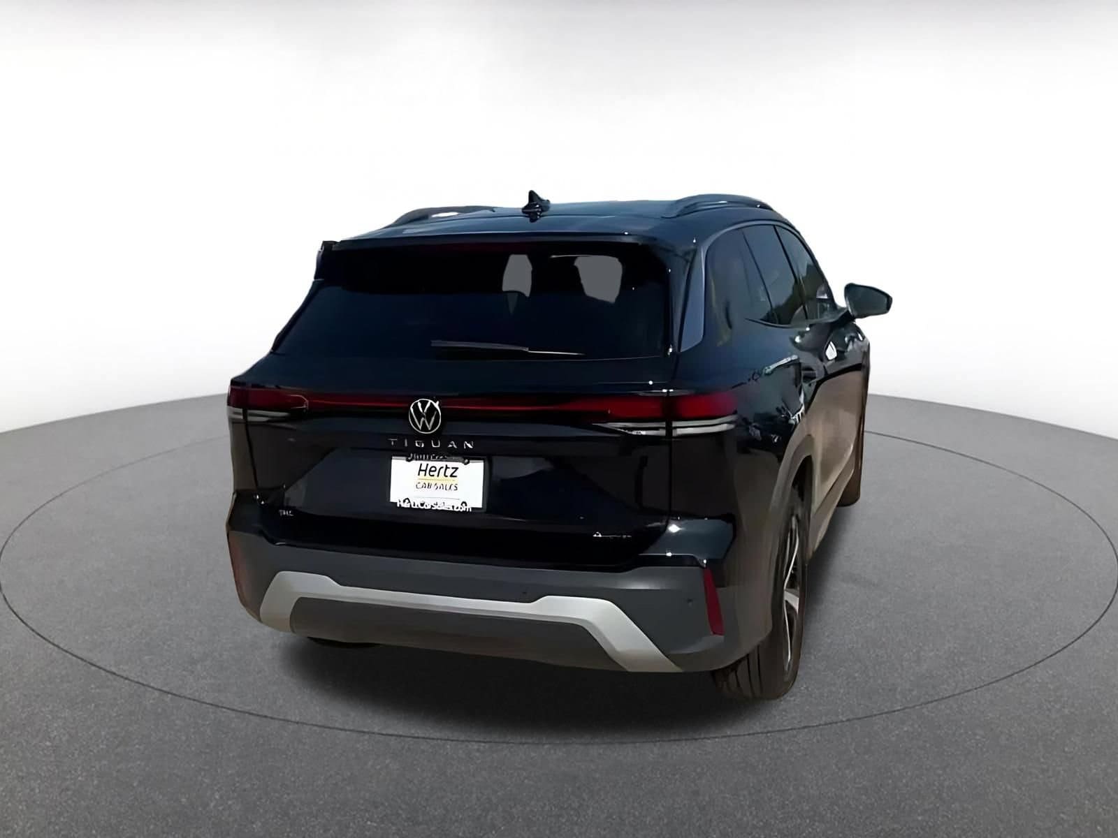 Thumbnail: 2026 Volkswagen Tiguan - 14