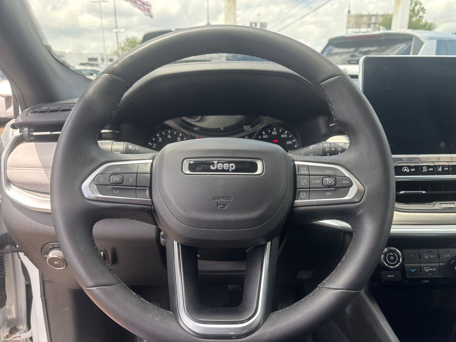 Thumbnail: 2025 Jeep Compass - 27