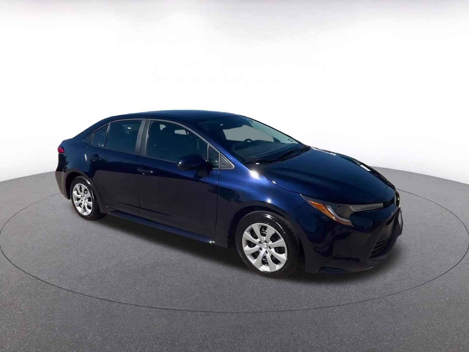 Thumbnail: 2025 Toyota Corolla - 2