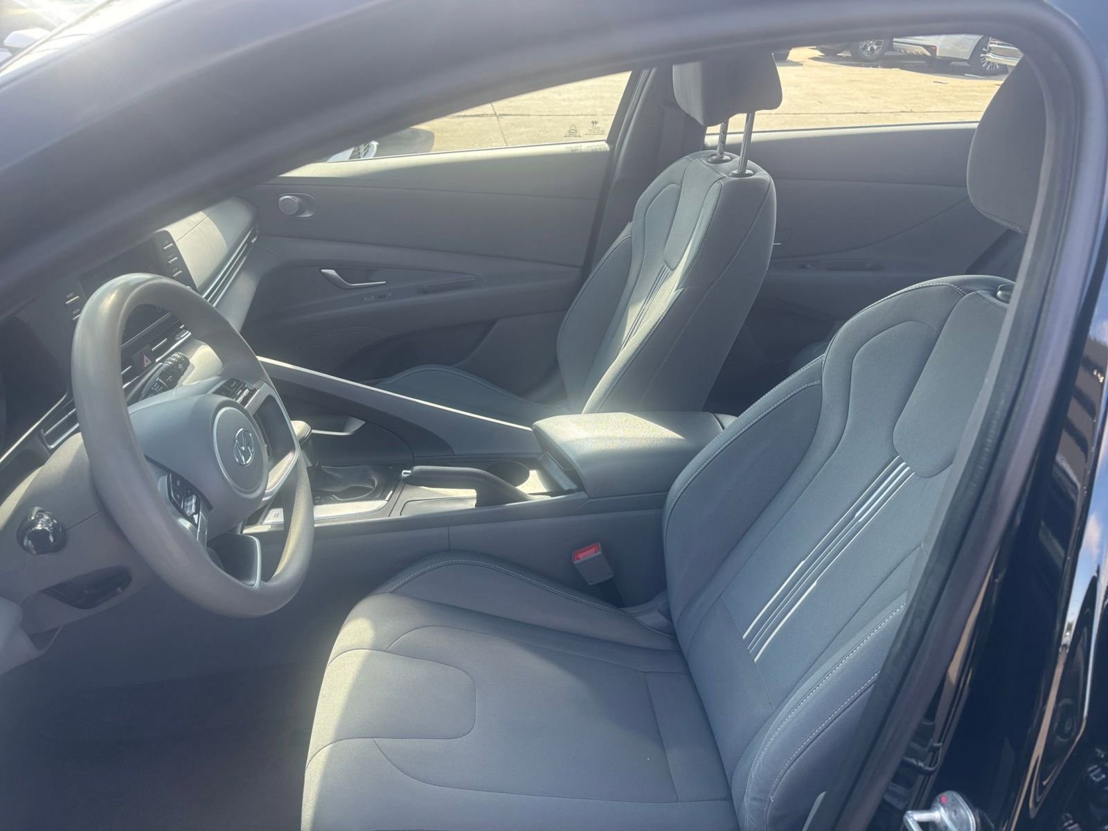 Thumbnail: 2023 Hyundai Elantra - 25