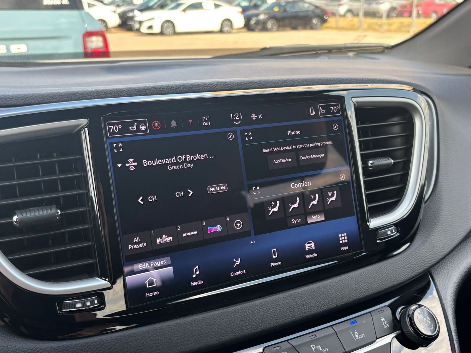 Thumbnail: 2025 Chrysler Pacifica - 20