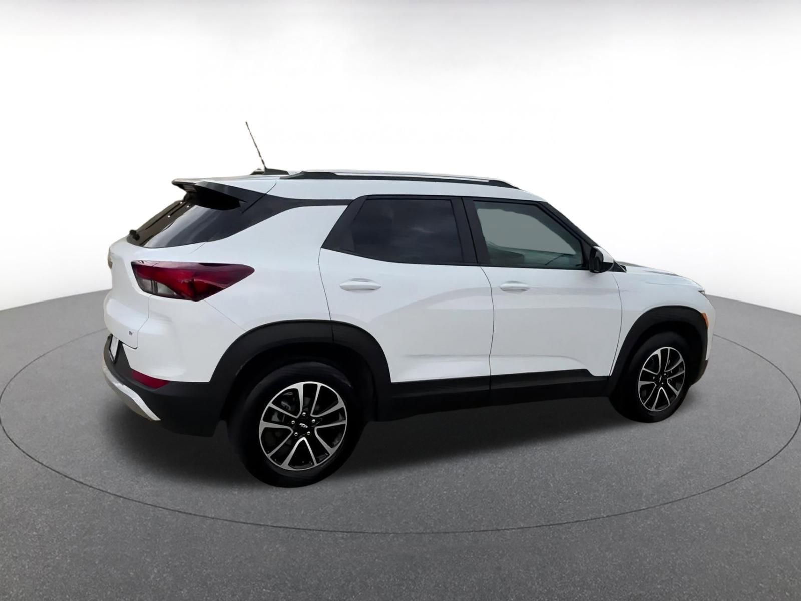 Thumbnail: 2025 Chevrolet TrailBlazer - 14