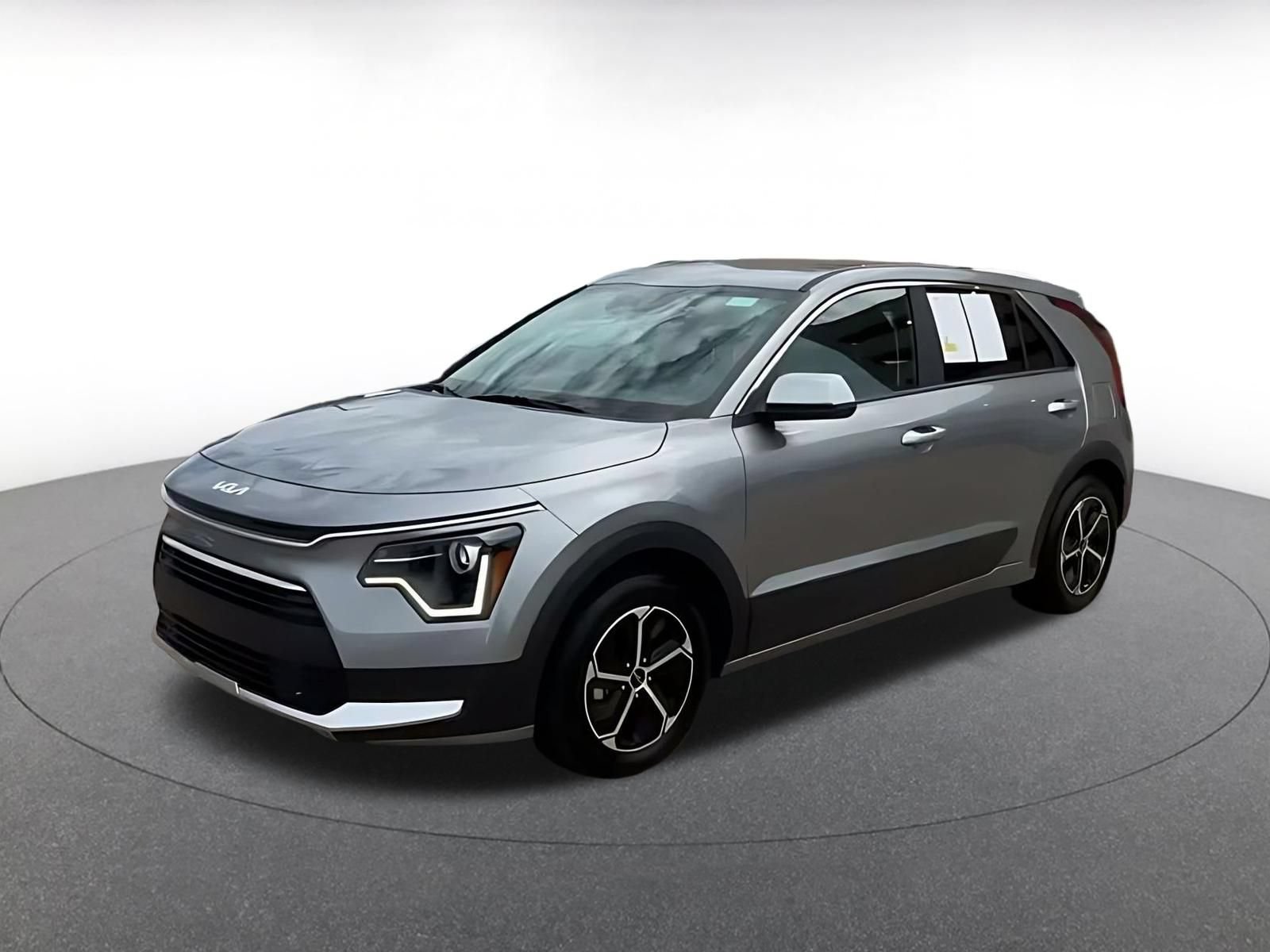Thumbnail: 2026 Kia Niro - 6