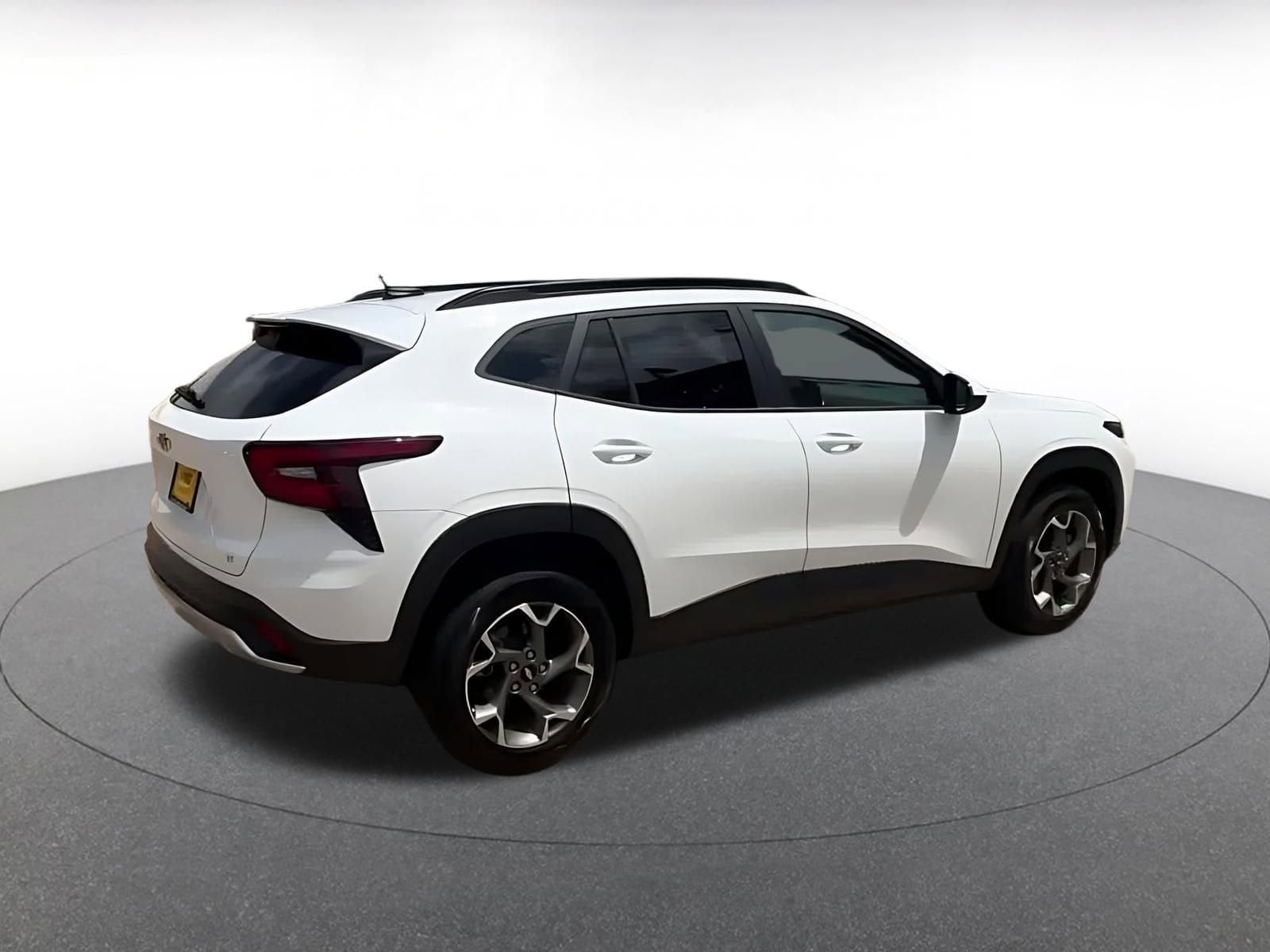 Thumbnail: 2025 Chevrolet Trax - 14