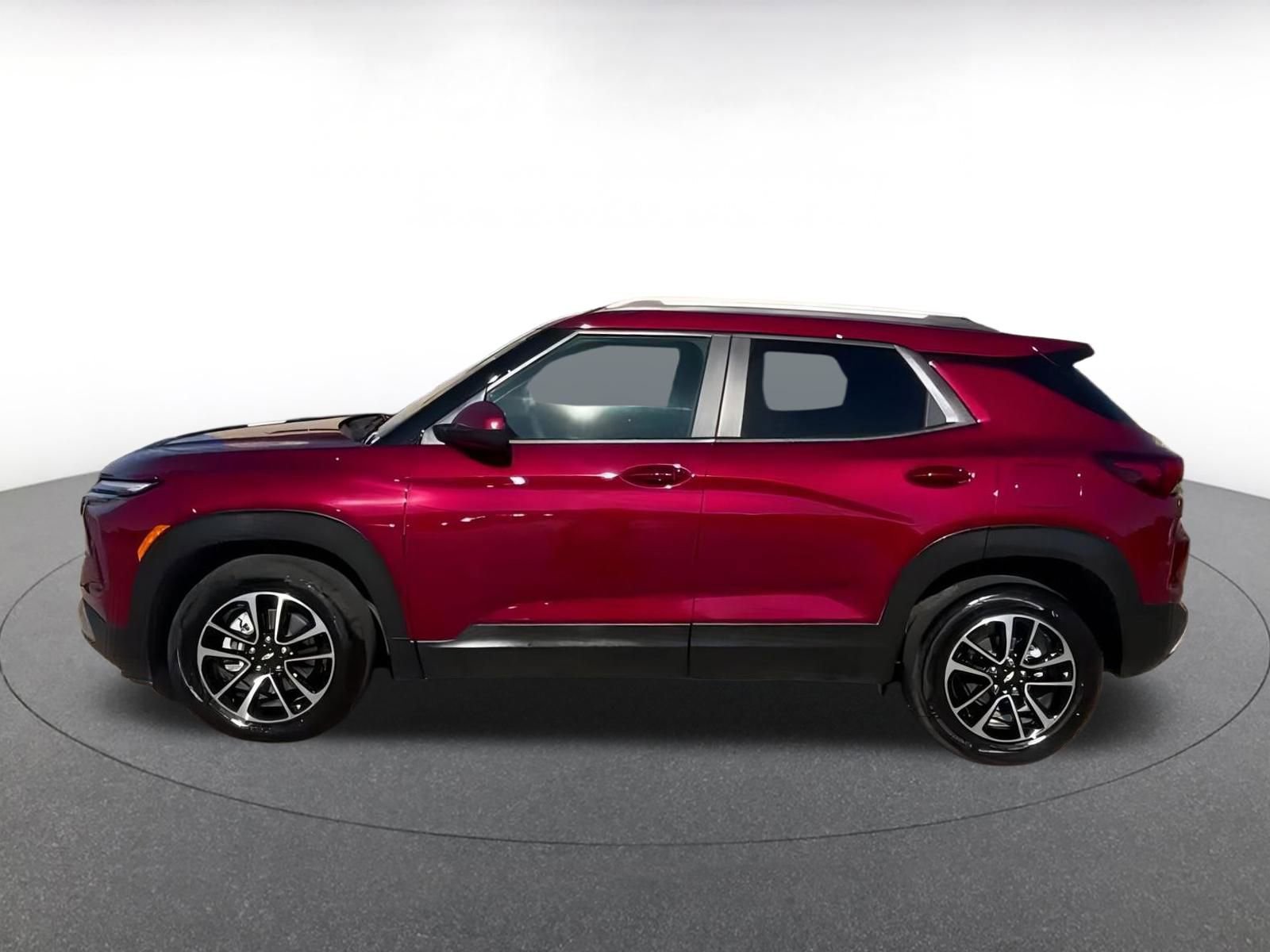 Thumbnail: 2025 Chevrolet TrailBlazer - 8