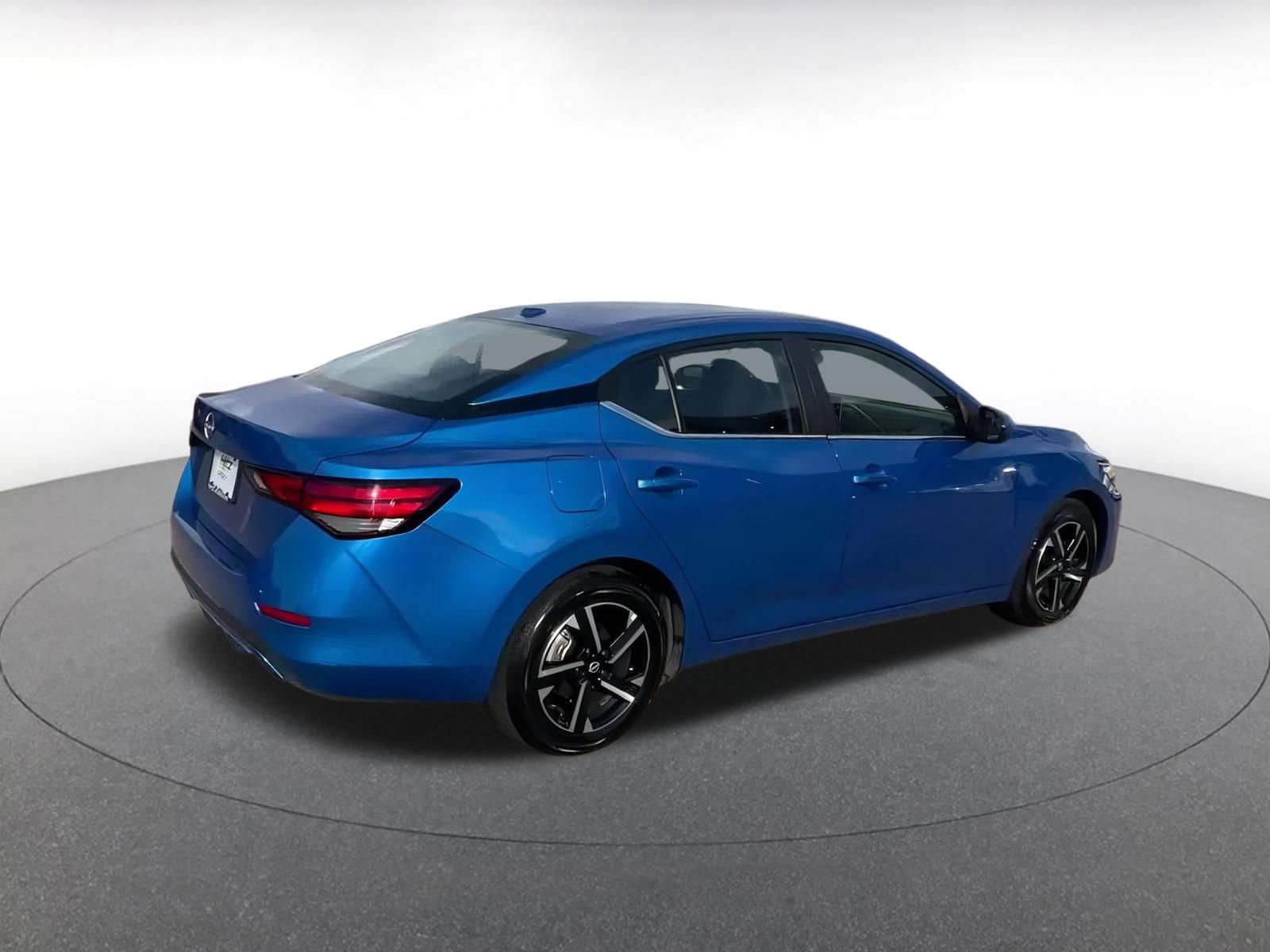 Thumbnail: 2025 Nissan Sentra - 14