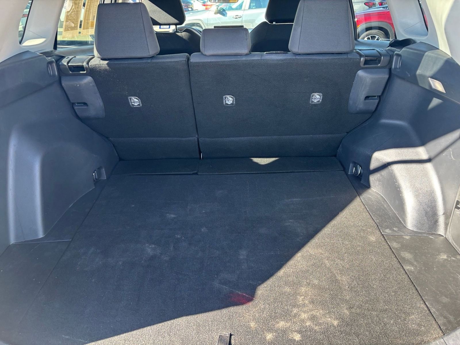 Thumbnail: 2025 Toyota RAV4 - 30