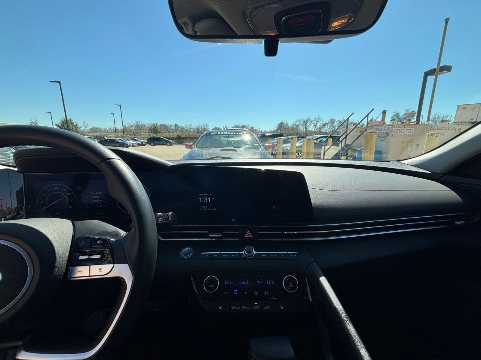 Thumbnail: 2025 Hyundai Elantra - 33