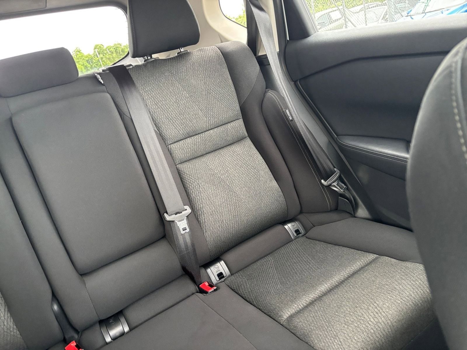 2024 Nissan Rogue SV 32