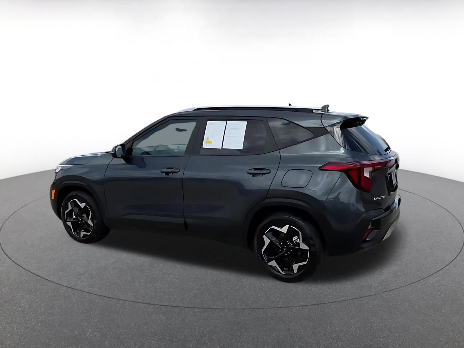 Thumbnail: 2025 Kia Seltos - 9