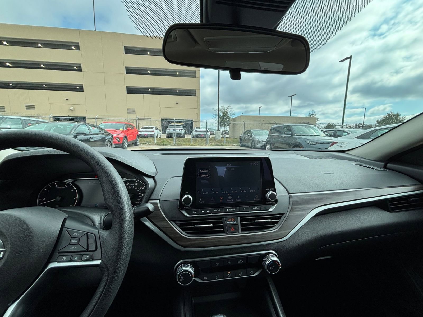 Thumbnail: 2025 Nissan Altima - 32