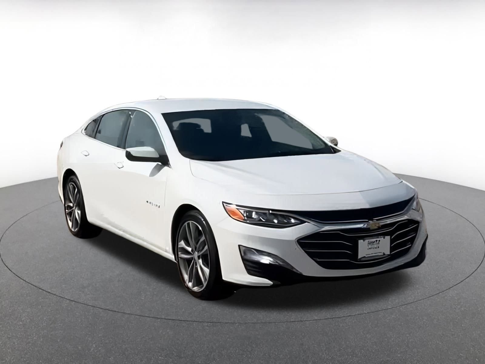 Thumbnail: 2024 Chevrolet Malibu - 2