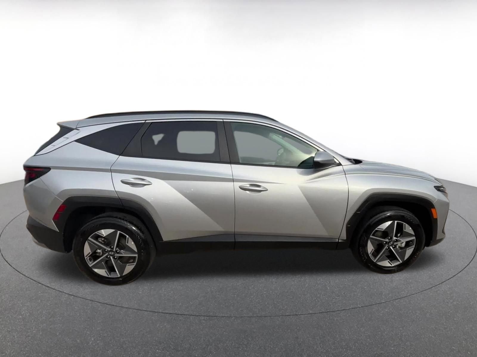 Thumbnail: 2025 Hyundai Tucson - 16